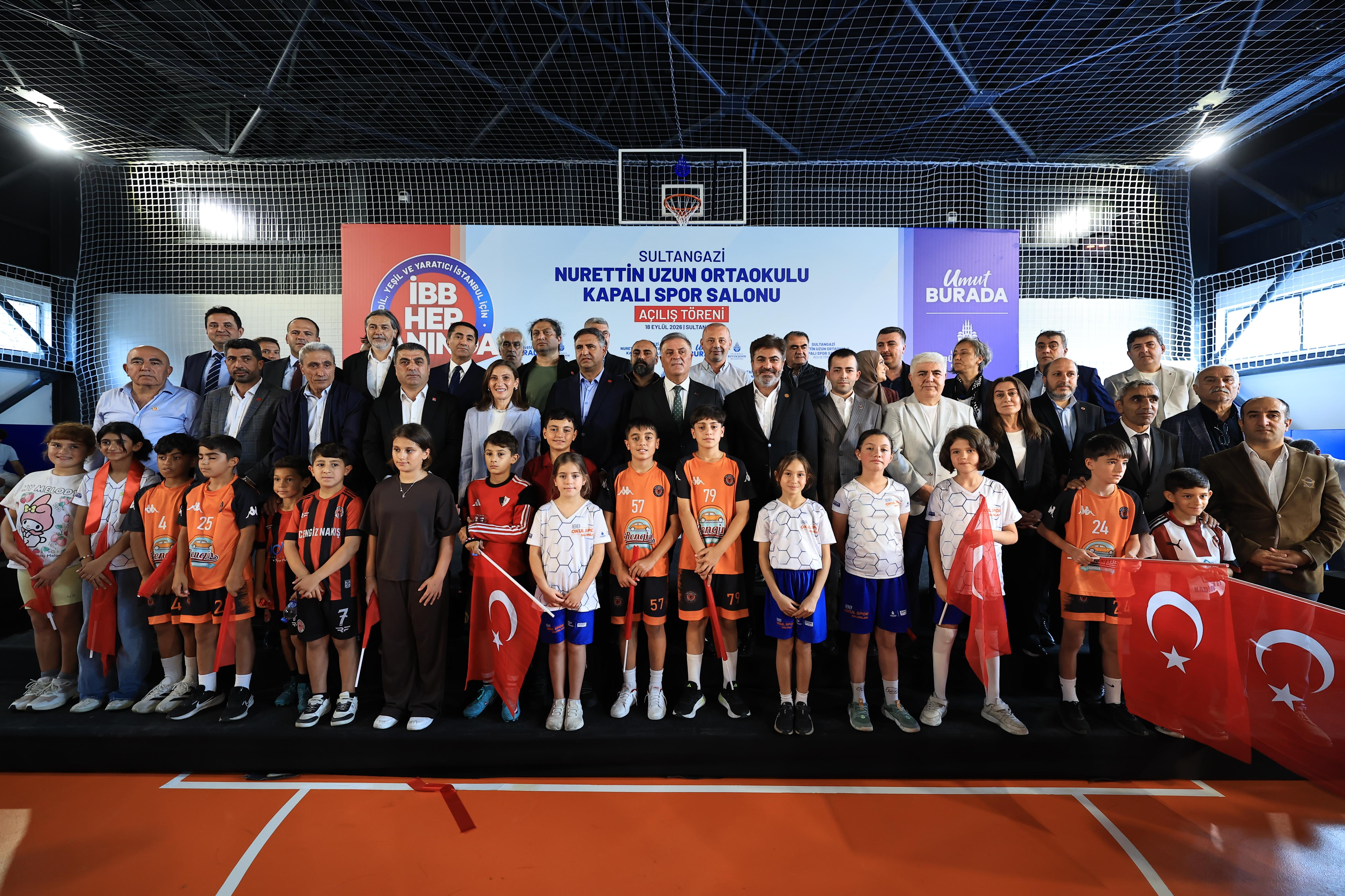 İBB SPOR ALANLARINI YENİLEMEYE DEVAM EDİYOR